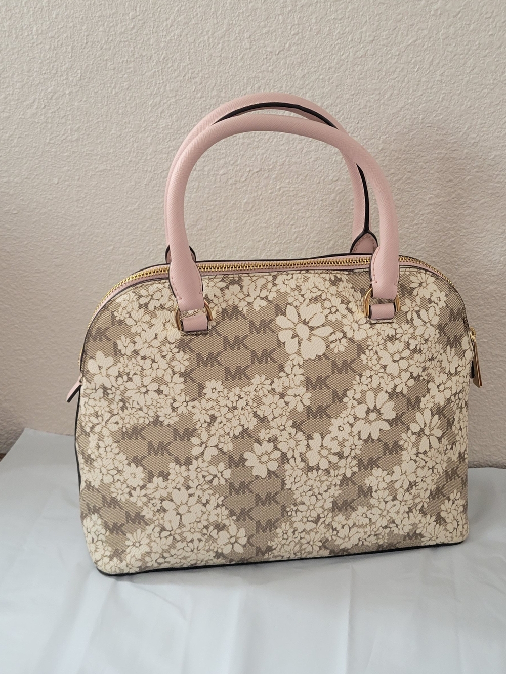 Michael Kors Pink-Handle Floral Logo Dome Satchel - Picture 2 of 6